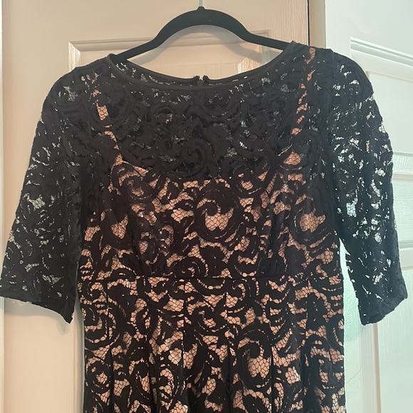 Black Lace Adrianna Papell wedding guest dress - Picture 2 of 5